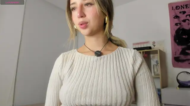 Snapshot of Natasna2 chatting on 17, 10, 2025 Natasna2 online show from 17, 10, 2025
