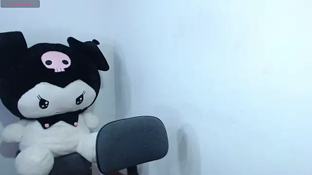 Snapshot of majabloom_ chatting on 2, 4, 2026 majabloom online show from 2, 4, 2026