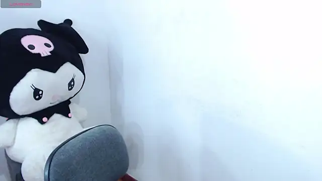 Snapshot of majabloom_ chatting on 7, 4, 2026 majabloom online show from 7, 4, 2026