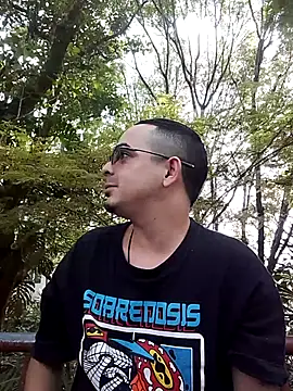 Snapshot of FeloBad chatting on 11, 5, 2026 FeloBad online show from 11, 5, 2026