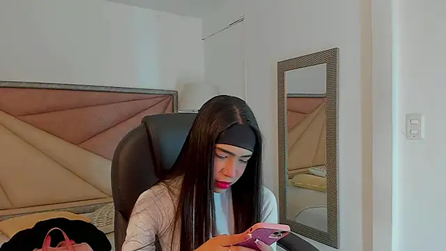 FaloonRoussel online show from 16, 3, 2025