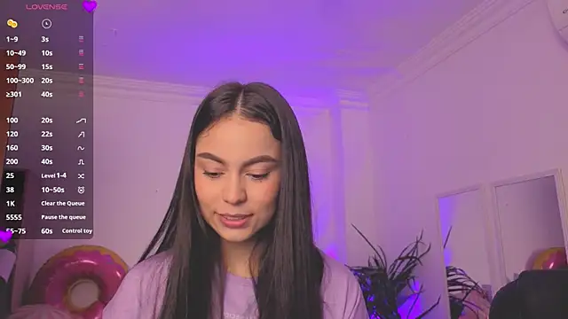 Snapshot of Aleejaa__ chatting on 8, 7, 2026 Aleejaa online show from 8, 7, 2026