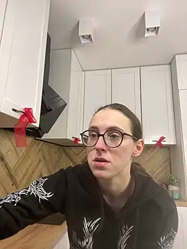 MartiniiSelenna online show from 2, 2, 2026