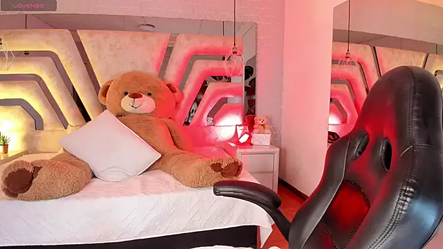 Snapshot of AngelineHeet chatting on 17, 3, 2026 AngelineHeet online show from 17, 3, 2026