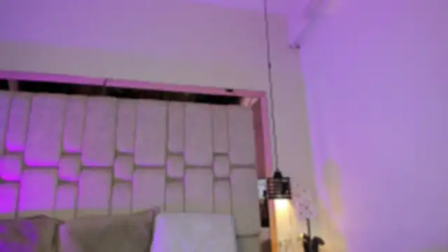 Snapshot of AngelineHeet chatting on 12, 4, 2026 AngelineHeet online show from 12, 4, 2026