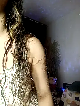 Snapshot of lovely_kitt chatting on 31, 10, 2025 lovely kitt online show from 31, 10, 2025