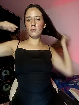 Snapshot of lovely_kitt chatting on 2, 11, 2025 lovely kitt online show from 2, 11, 2025