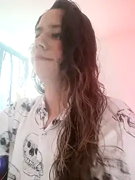 Snapshot of lovely_kitt chatting on 2, 11, 2025 lovely kitt online show from 2, 11, 2025