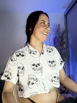 Snapshot of lovely_kitt chatting on 11, 11, 2025 lovely kitt online show from 11, 11, 2025