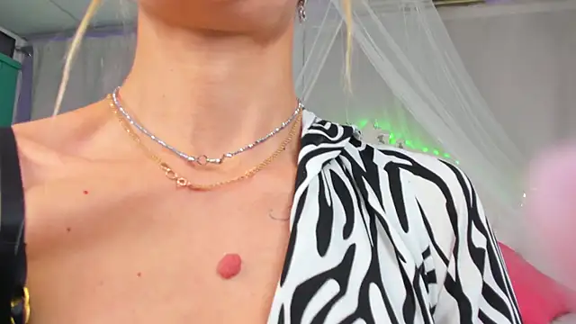 AlinaLovelyX online show from 3, 2, 2025