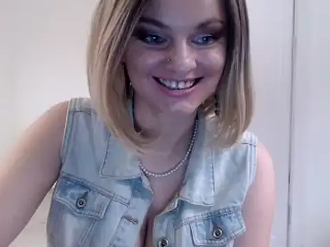 Snapshot of YourSweetJam chatting on 24, 1, 2025 YourSweetJam online show from 24, 1, 2025