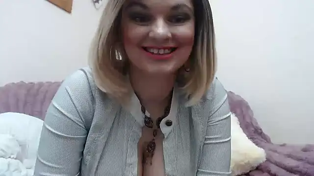 Snapshot of YourSweetJam chatting on 17, 11, 2025 YourSweetJam online show from 17, 11, 2025