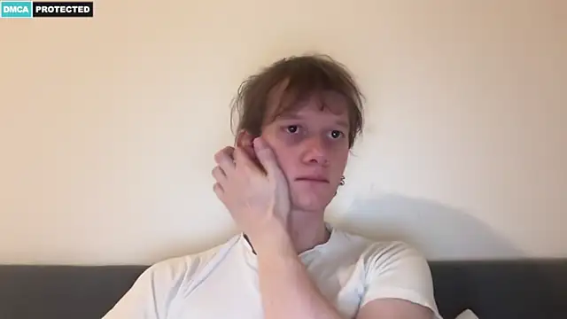 Snapshot of Cube933 chatting on 22, 4, 2026 Cube933 online show from 22, 4, 2026