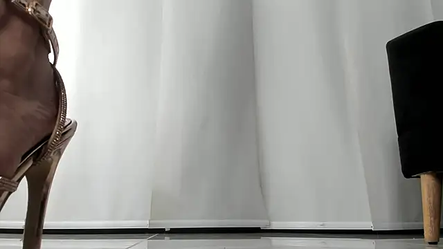 Snapshot of angelturned001 chatting on 10, 12, 2024 angelturned001 online show from 10, 12, 2024