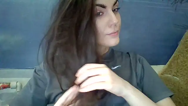 Snapshot of AliceTailor chatting on 26, 11, 2025 AliceTailor online show from 26, 11, 2025