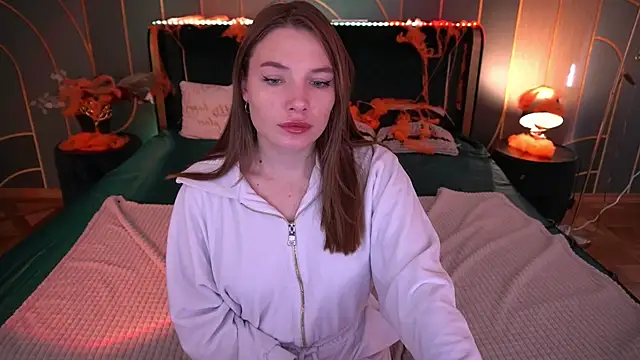 IceDanielles online show from 25, 10, 2025