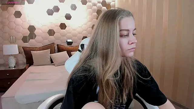 Polumna cute online show from 13, 3, 2025