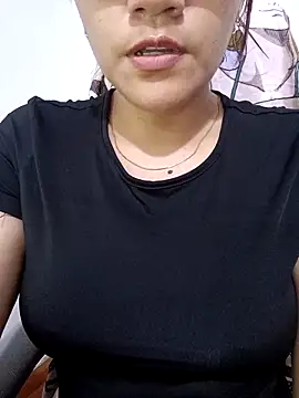 Snapshot of ZUCAAT chatting on 9, 11, 2025 ZUCAAT online show from 9, 11, 2025