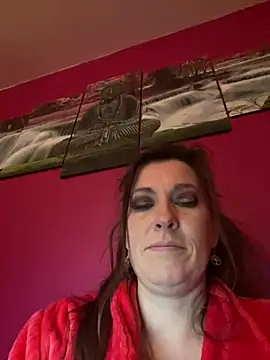 Lwhite1 online show from 26, 1, 2025