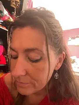 Lwhite1 online show from 30, 9, 2025