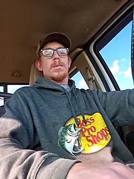 Snapshot of REDHAMMER_ chatting on 30, 10, 2025 REDHAMMER online show from 30, 10, 2025