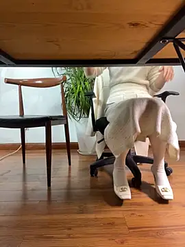 Annabody online show from 9, 1, 2025