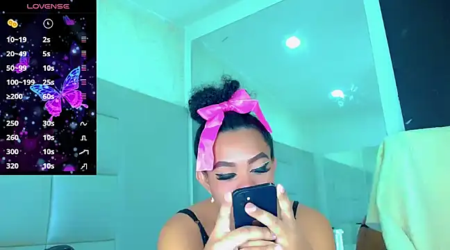 Snapshot of KayleighDreams_ chatting on 23, 2, 2025 KayleighDreams online show from 23, 2, 2025