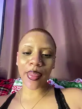 Snapshot of Charlotee_ chatting on 22, 12, 2024 Charlotee  online show from 22, 12, 2024