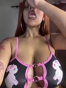 Snapshot of Charlotee_ chatting on 16, 2, 2025 Charlotee  online show from 16, 2, 2025