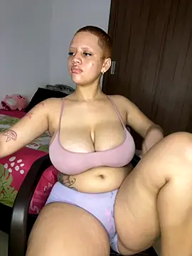 Snapshot of Charlotee_ chatting on 13, 9, 2025 Charlotee  online show from 13, 9, 2025