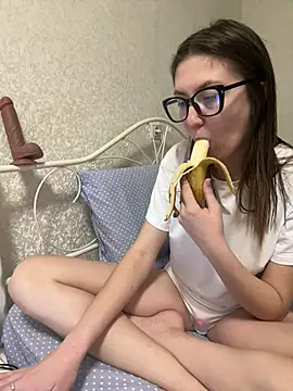 BeatriceTender online show from 11, 2, 2025