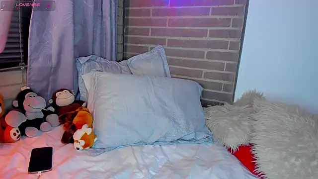 Snapshot of liam_oficial02 chatting on 2, 4, 2026 liam oficial02 online show from 2, 4, 2026