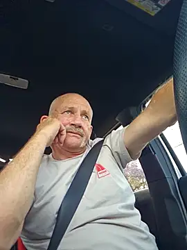 Snapshot of den-rock4u chatting on 16, 4, 2026 den-rock4u online show from 16, 4, 2026