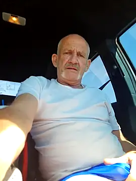 Snapshot of den-rock4u chatting on 20, 4, 2026 den-rock4u online show from 20, 4, 2026