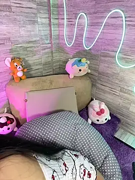 Snapshot of Bubalu_Uwwu chatting on 6, 11, 2025 Bubalu Uwwu online show from 6, 11, 2025