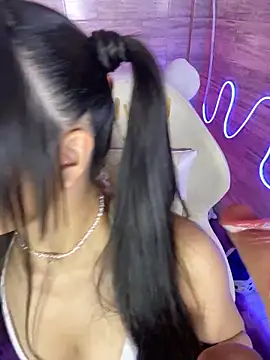 Snapshot of Bubalu_Uwwu chatting on 15, 12, 2025 Bubalu Uwwu online show from 15, 12, 2025