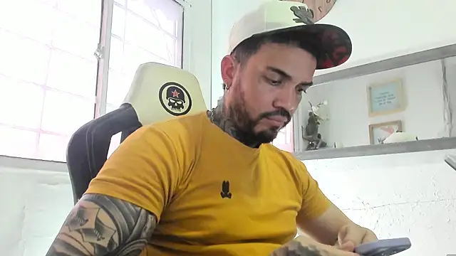 Angel sex latin online show from 2, 1, 2025