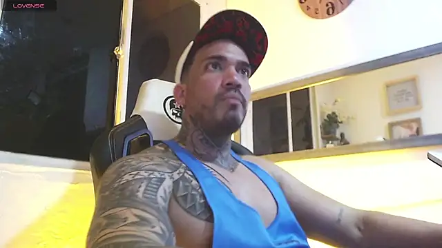 Angel sex latin online show from 6, 3, 2025