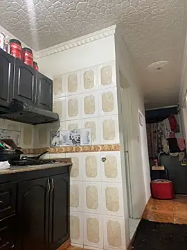 sweetsarabig22cm online show from 14, 3, 2025