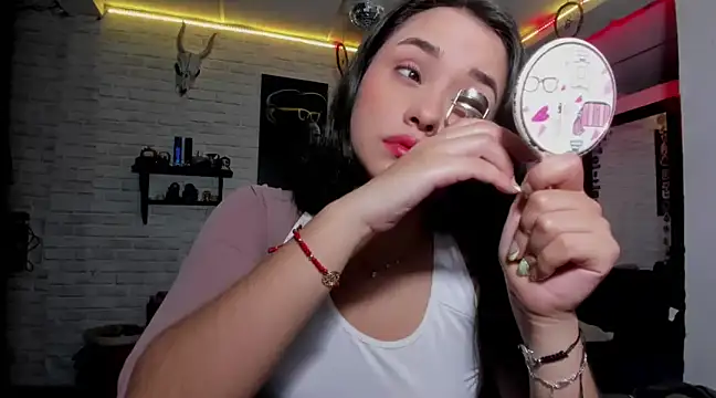 Kimmymadison- online show from 8, 12, 2024