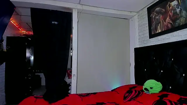 Kimmymadison- online show from 6, 3, 2025