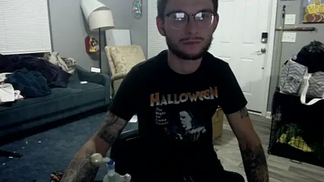 Snapshot of hungkubenski chatting on 25, 11, 2025 hungkubenski online show from 25, 11, 2025