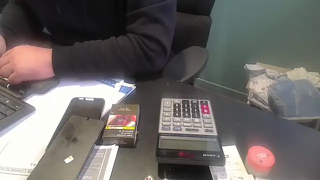 dominemoi4 online show from 3, 2, 2026