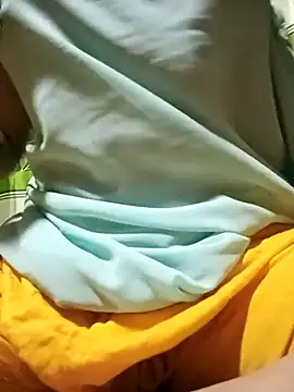 Snapshot of Aruyeshi- chatting on 9, 3, 2025 Aruyeshi- online show from 9, 3, 2025