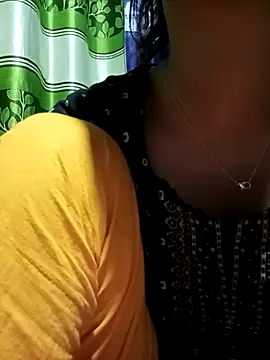 Snapshot of Aruyeshi- chatting on 9, 3, 2025 Aruyeshi- online show from 9, 3, 2025