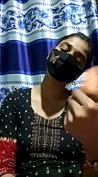 Snapshot of Aruyeshi- chatting on 17, 3, 2025 Aruyeshi- online show from 17, 3, 2025