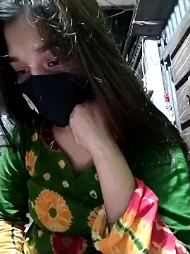 Snapshot of Aruyeshi- chatting on 15, 9, 2025 Aruyeshi- online show from 15, 9, 2025