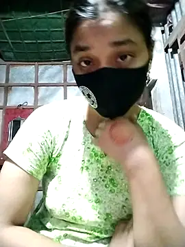 Snapshot of Aruyeshi- chatting on 14, 10, 2025 Aruyeshi- online show from 14, 10, 2025