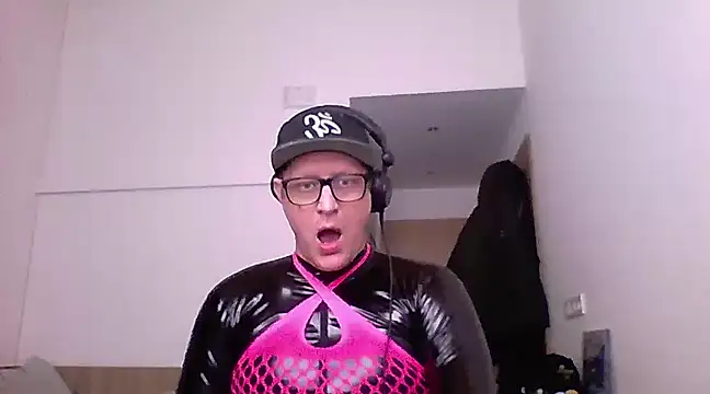 Bigthroaterboy online show from 21, 3, 2025