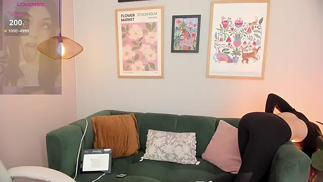 Melissa Koster online show from 12, 10, 2025